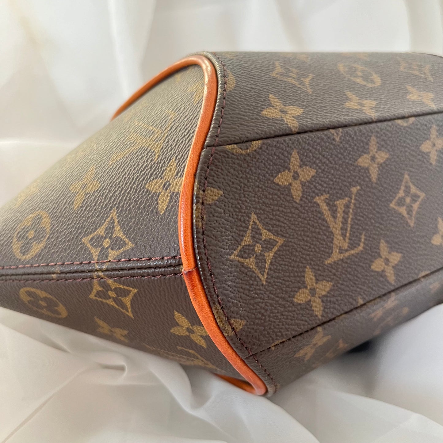 Louis Vuitton Ellipse PM