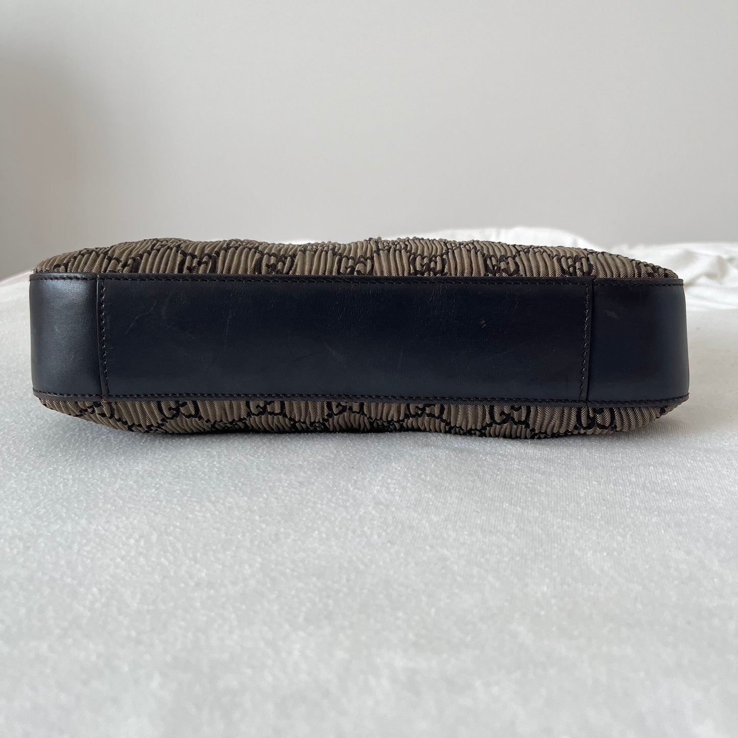 Gucci Canvas Leather Pleats Shoulder Bag