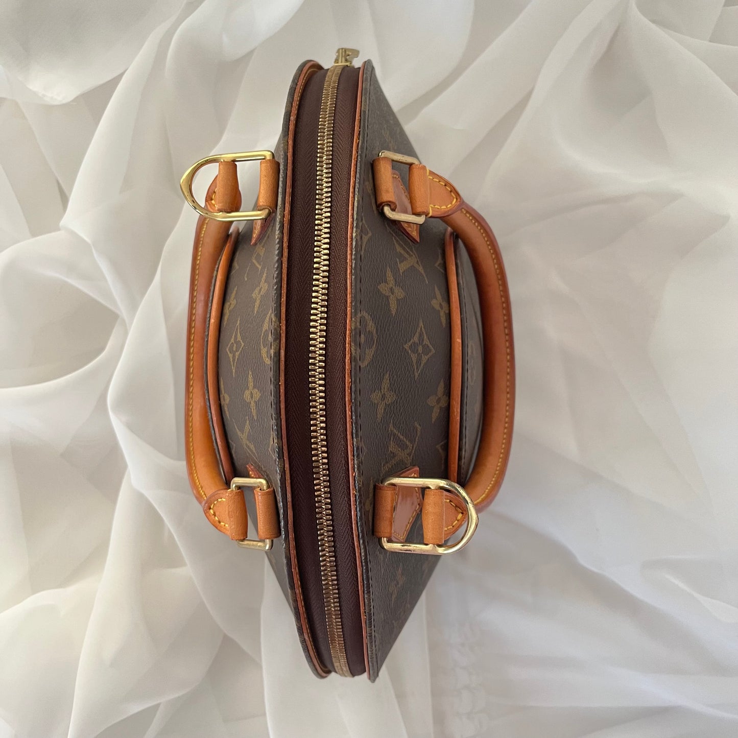 Louis Vuitton Ellipse PM