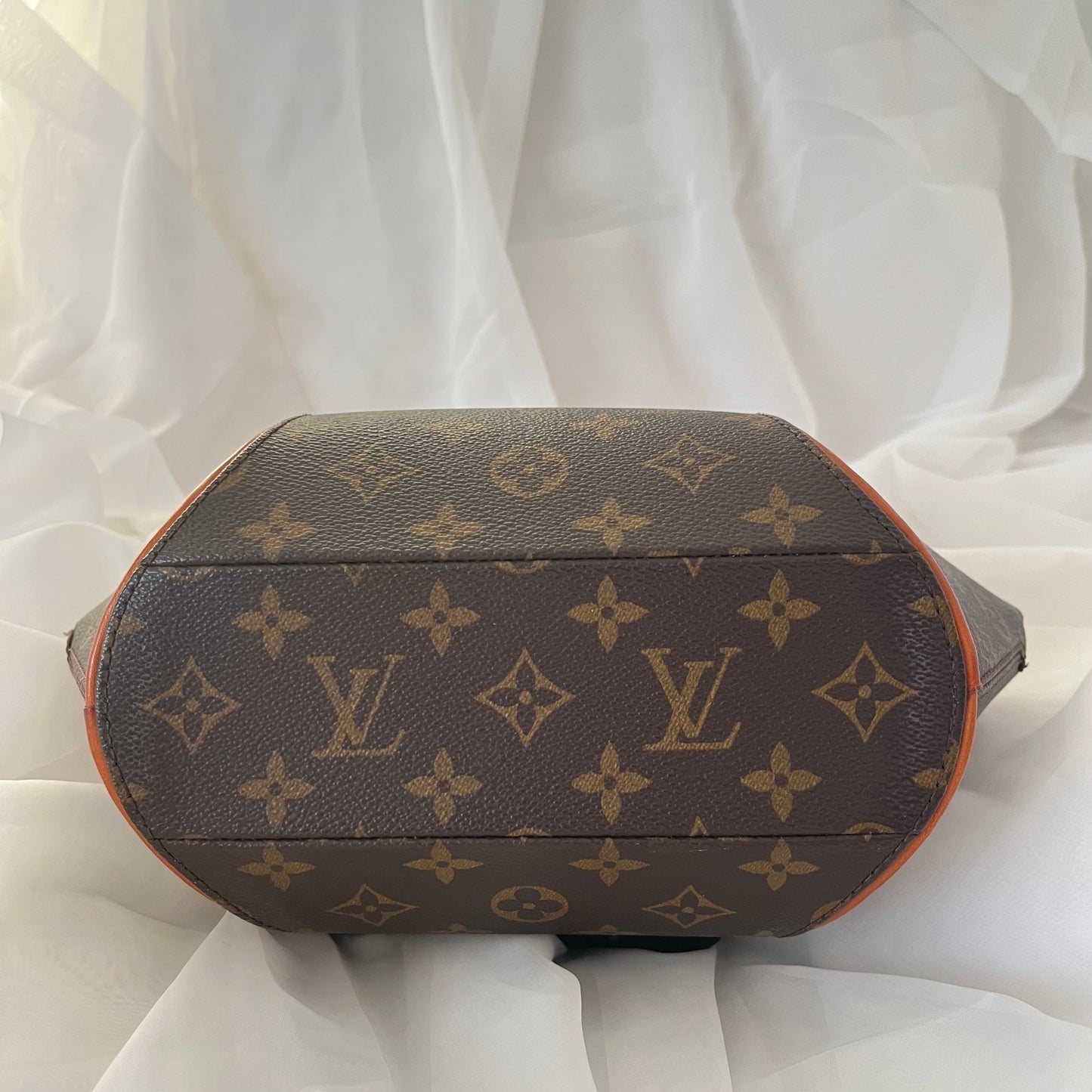 Louis Vuitton Ellipse PM