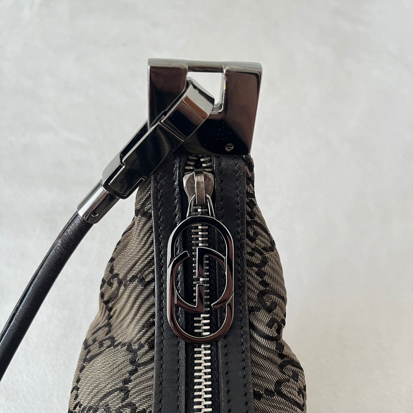 Gucci Canvas Leather Pleats Shoulder Bag