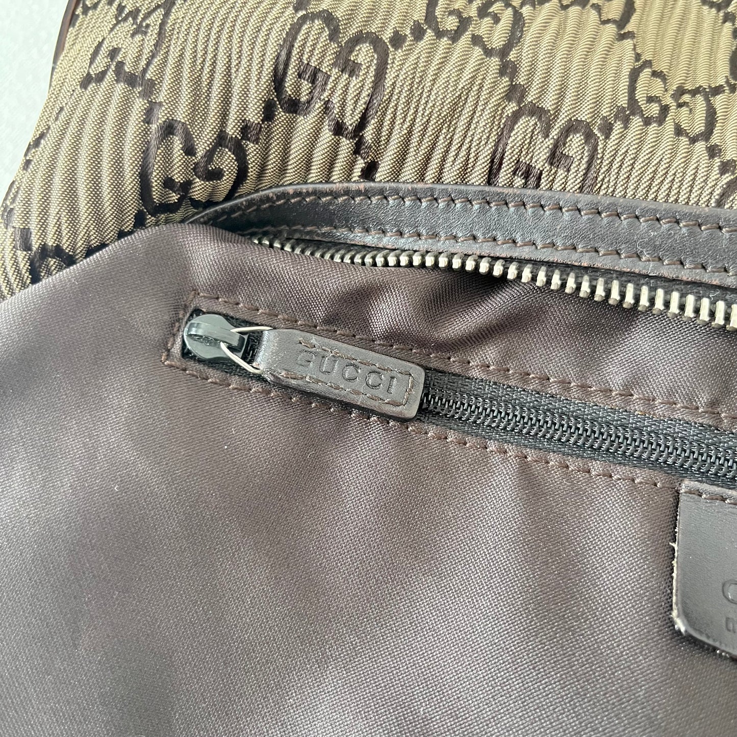 Gucci Canvas Leather Pleats Shoulder Bag