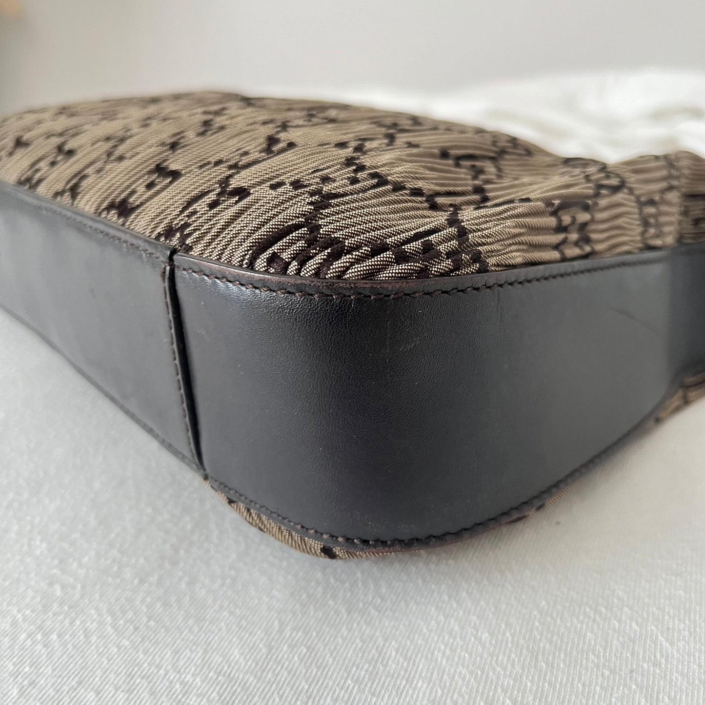 Gucci Canvas Leather Pleats Shoulder Bag