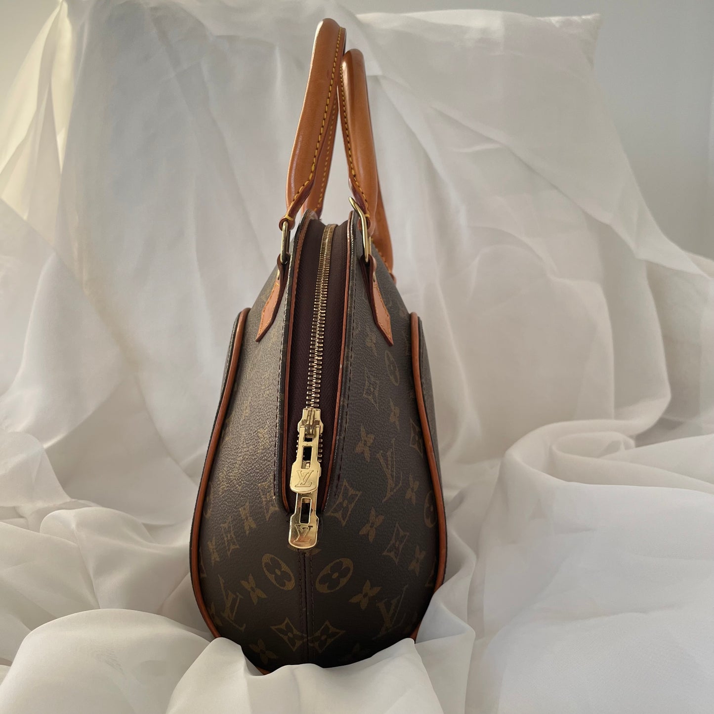 Louis Vuitton Ellipse PM