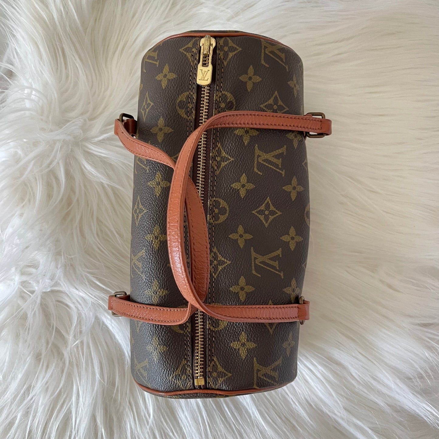 Louis Vuitton Papillon 26