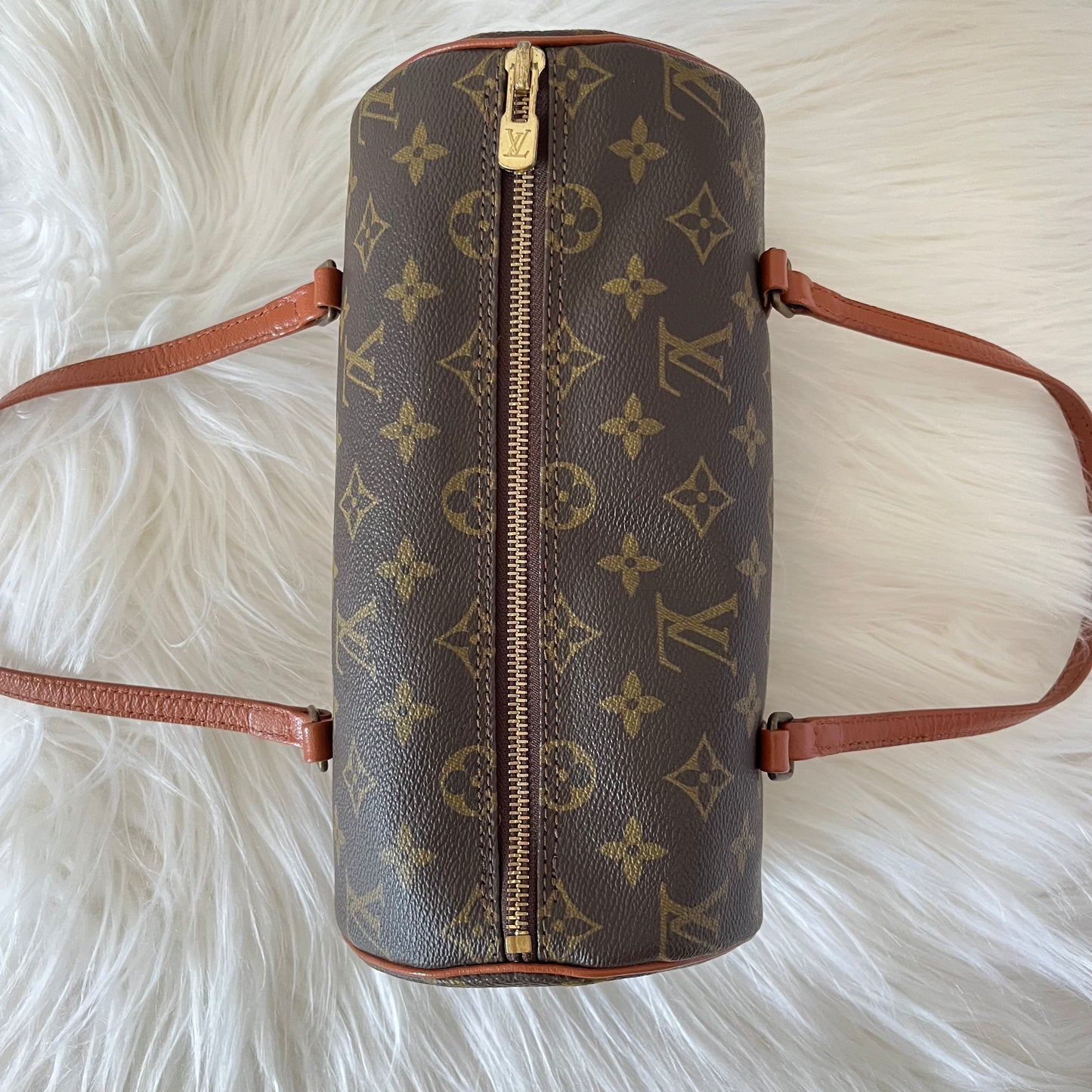 Louis Vuitton Papillon 26