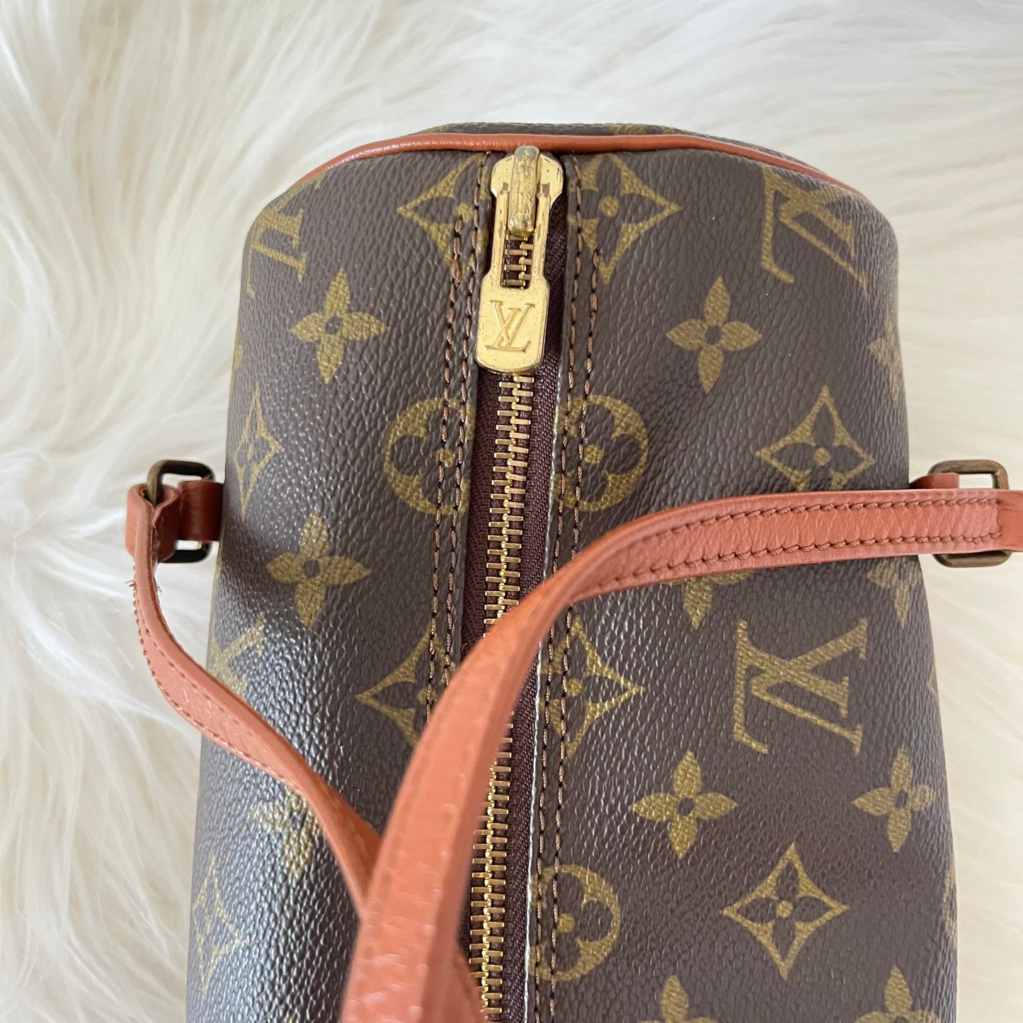 Louis Vuitton Papillon 26