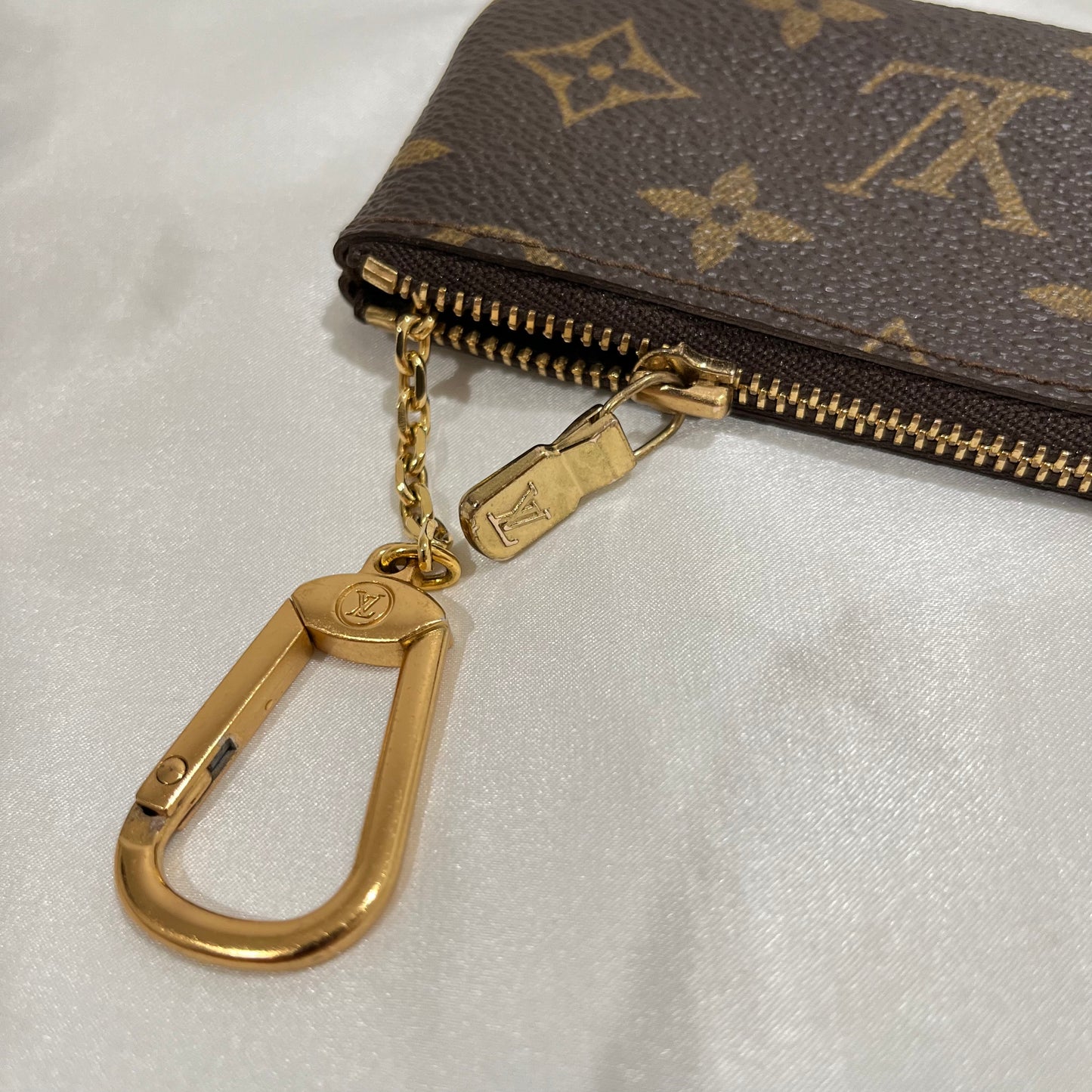 Louis Vuitton Monogram Pochette Cles Coin Case