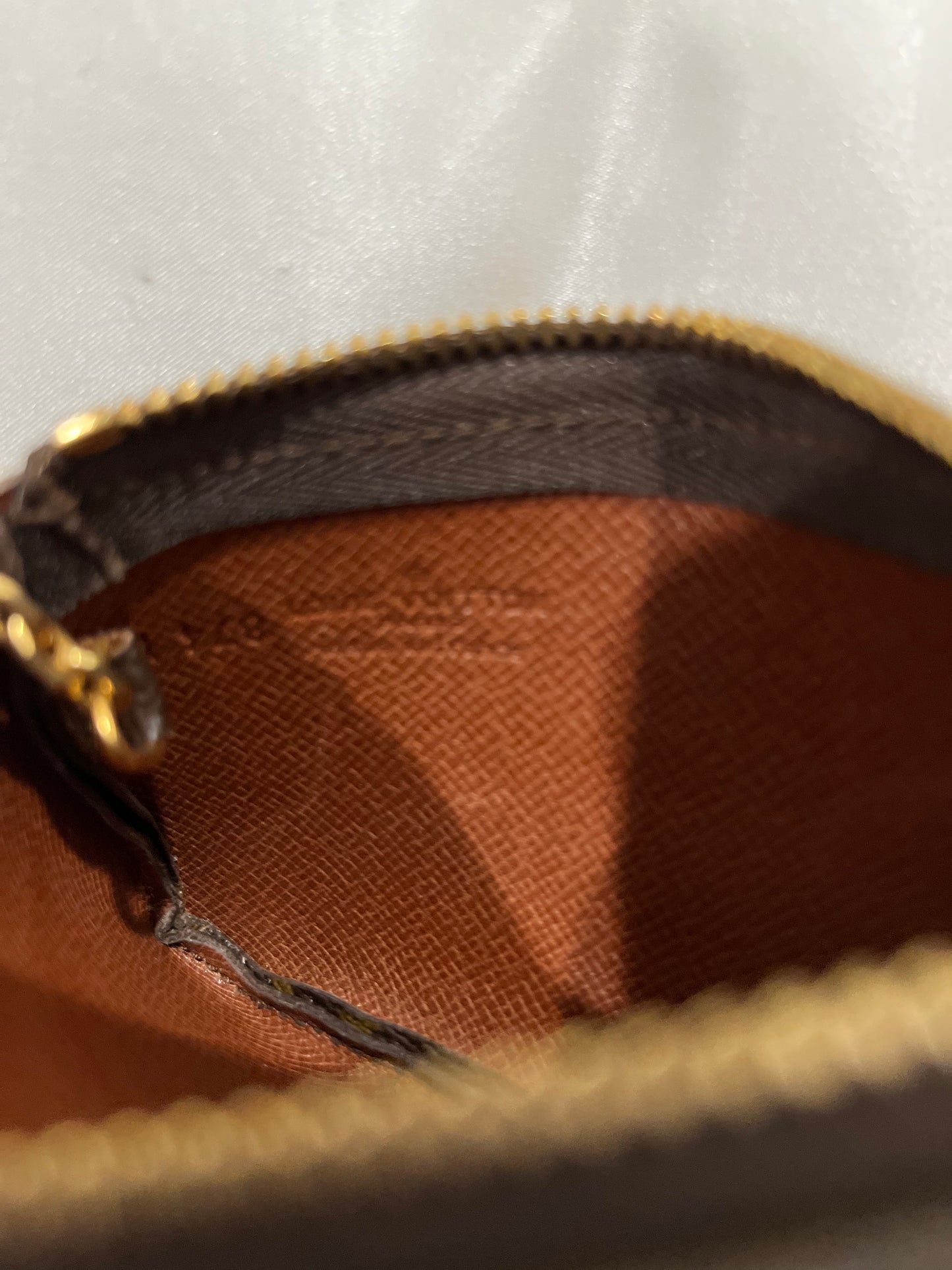 Louis Vuitton Monogram Pochette Cles Coin Case