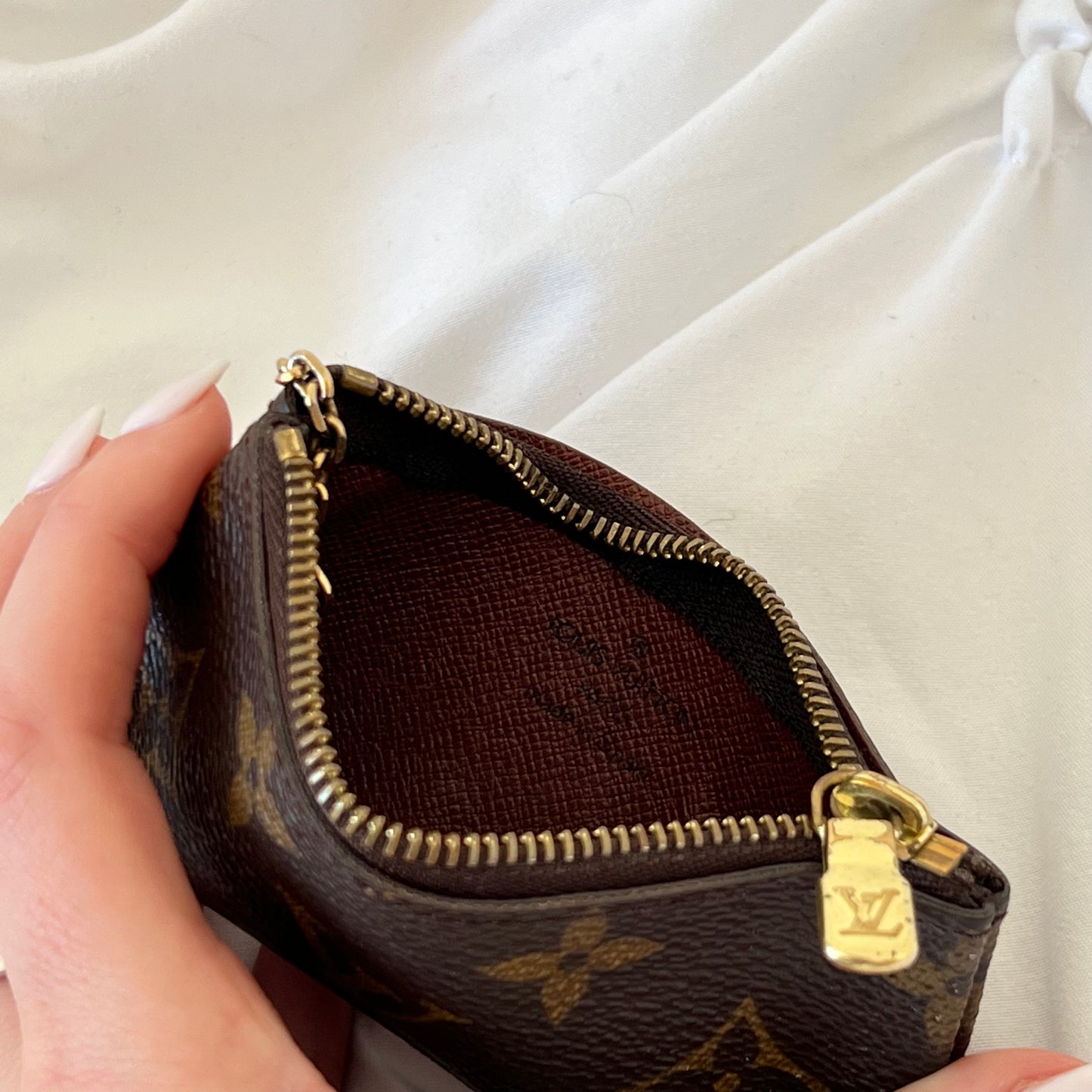 Louis Vuitton Monogram Pochette Cles Coin Case