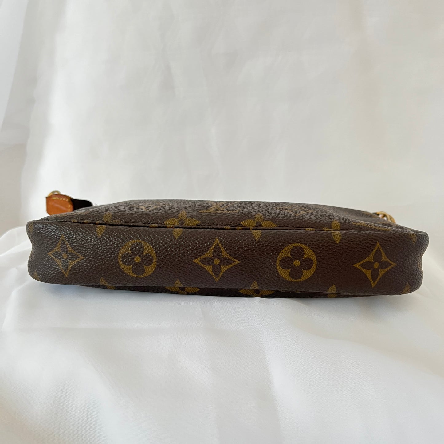 Louis Vuitton Monogram Pochette