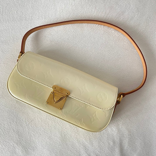 Louis Vuitton Vernis Malibu Pochette