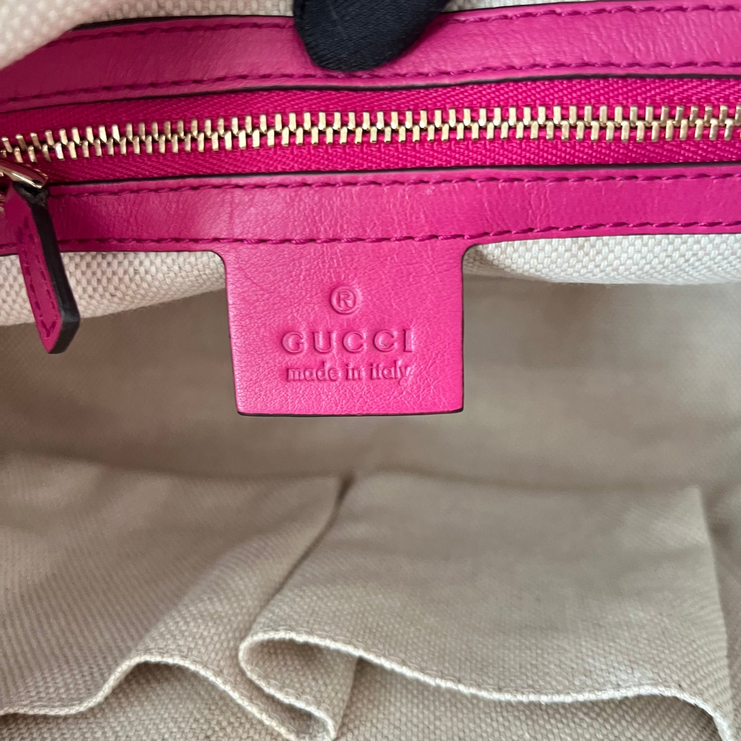 Gucci Medium Patent Soho Cellarius Tote