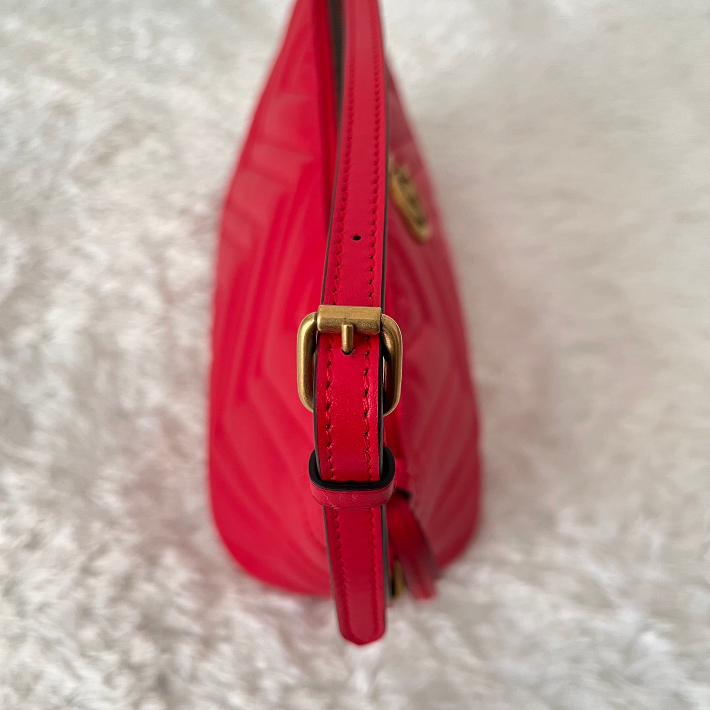 Gucci GG Marmont Boat Bag Red