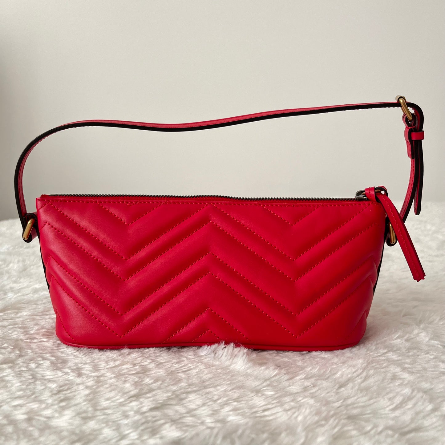 Gucci GG Marmont Boat Bag Red