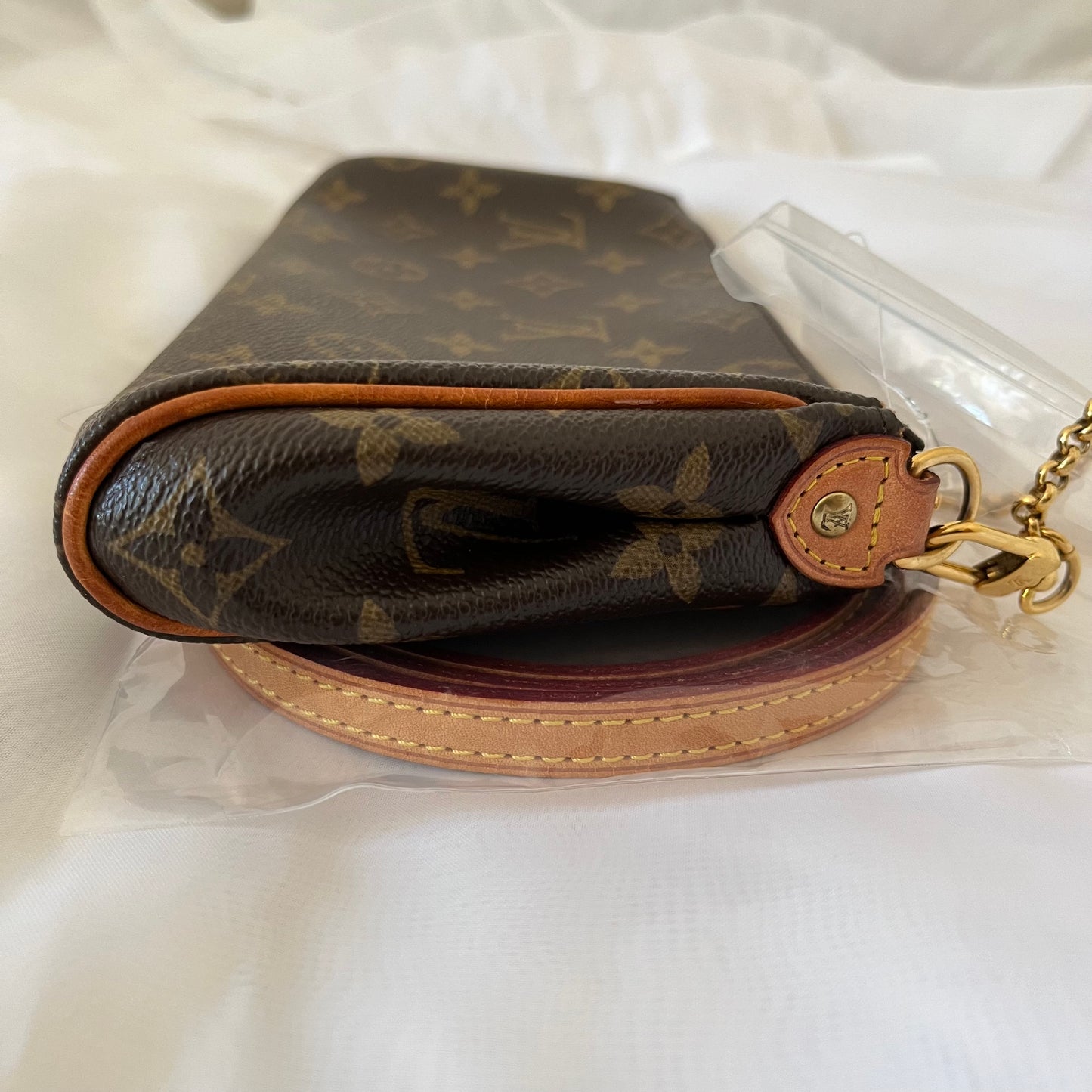 Louis Vuitton Monogram Eva Clutch