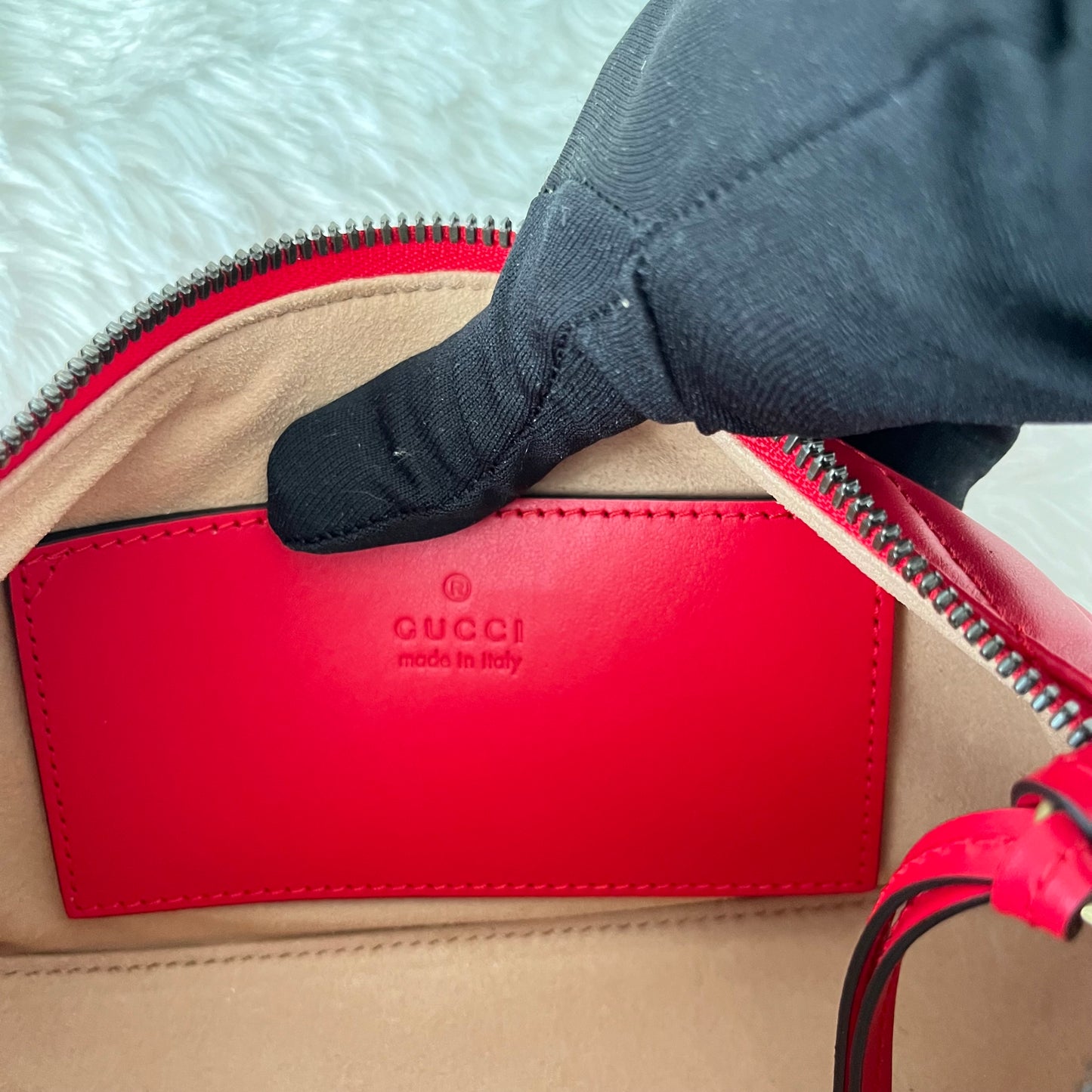 Gucci GG Marmont Boat Bag Red