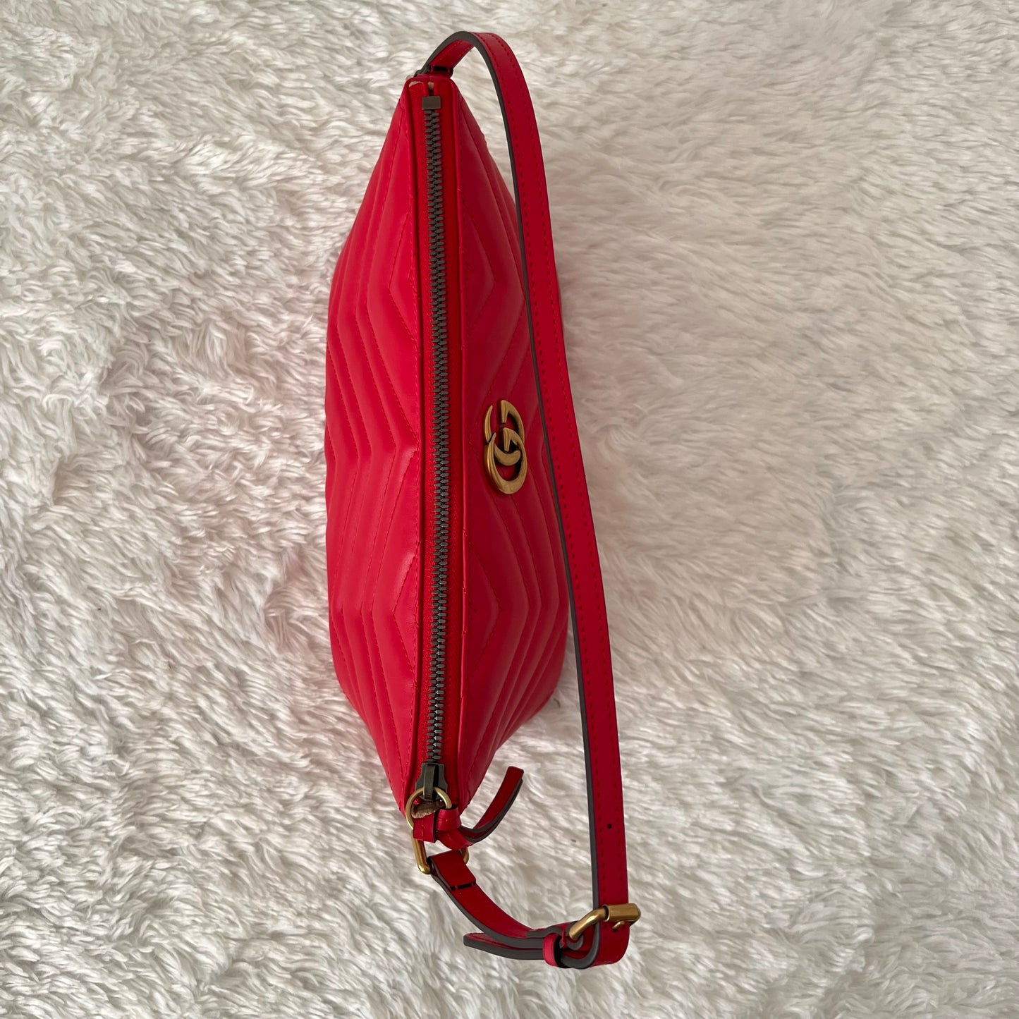 Gucci GG Marmont Boat Bag Red