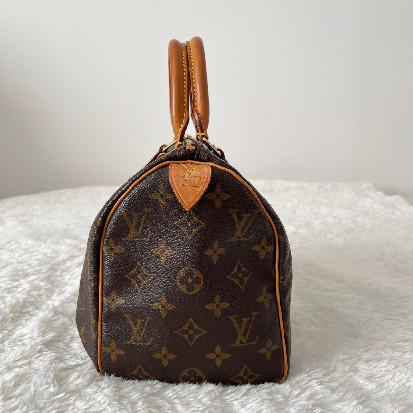 Louis Vuitton Monogram Speedy 25